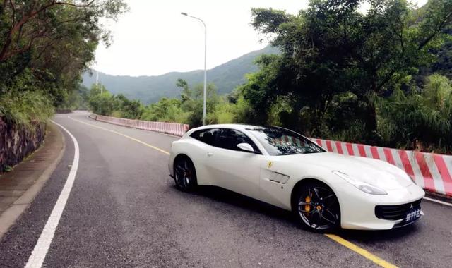 為什么說打死都不建議買SUV？SUV和轎車的差距，跑了長途你就懂了
